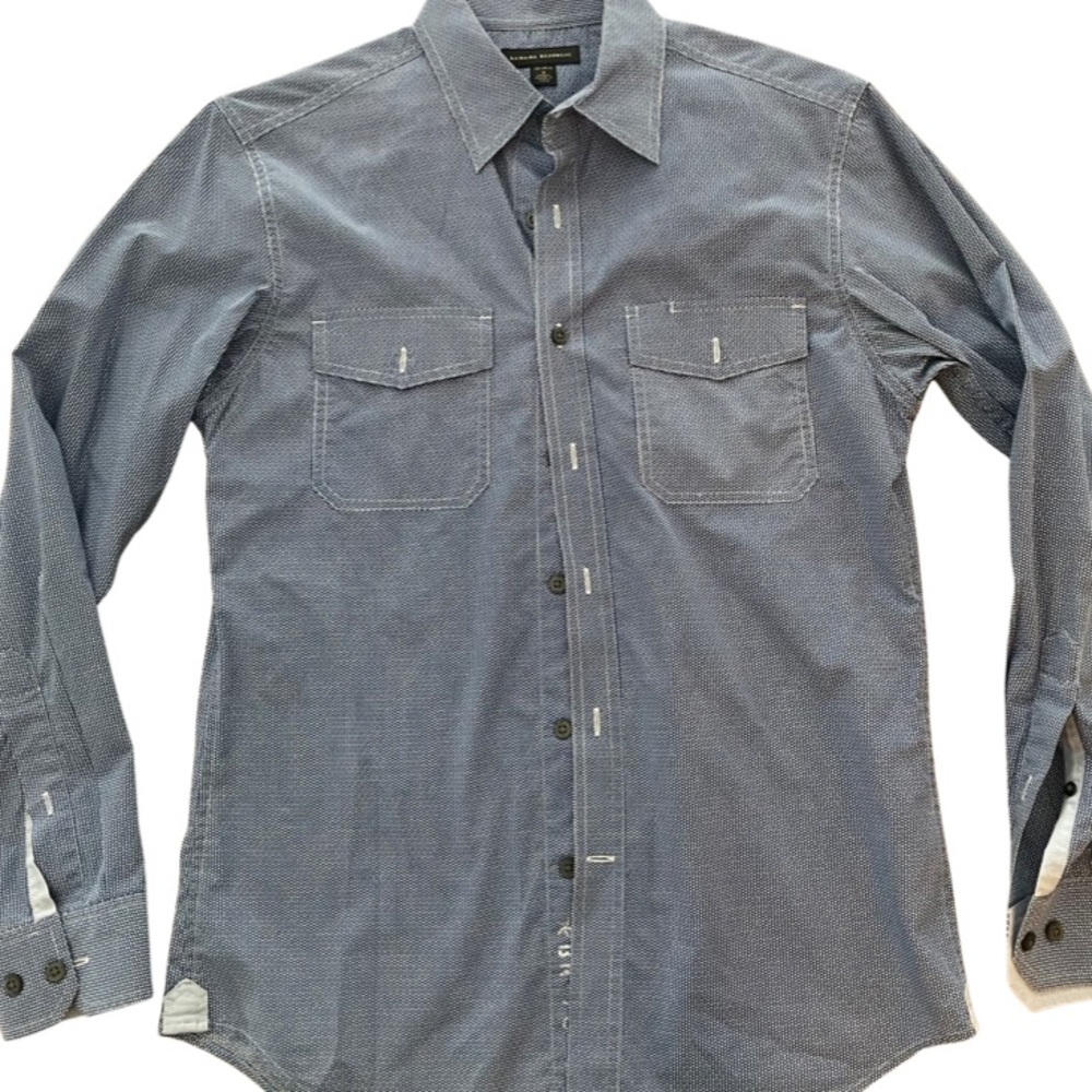 Men’s long sleeve blue patterned button down shirt